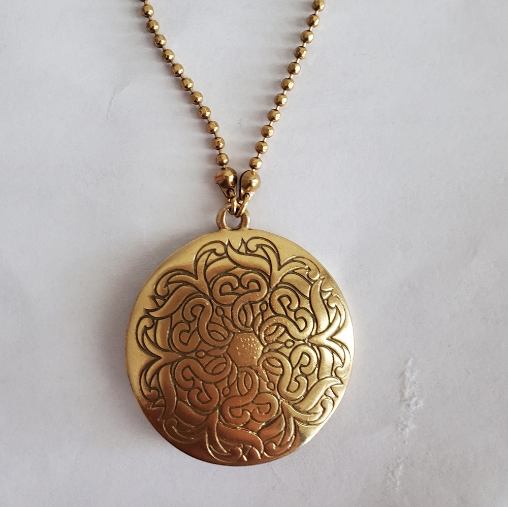 Pilgrim necklace